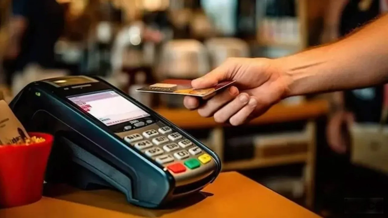 Kartlı ödemeler kasımda 2,27 trilyon lira oldu