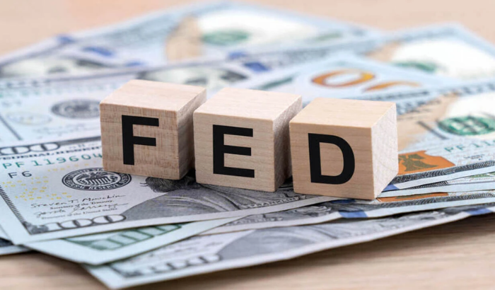 Küresel bankalar Fed’in faiz indirim beklentilerini erteledi